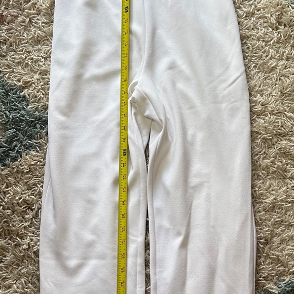 NWT Lulus White Lace Jumpsuit Sz Small - Picture 9 of 12